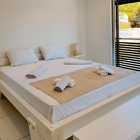 Villa 6Bedrooms Sumartin